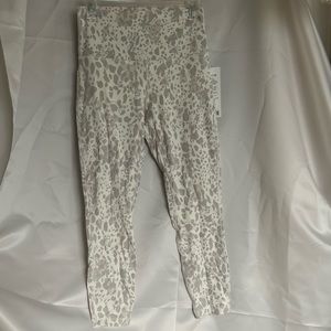 Nwt lululemon align HR pant 25”